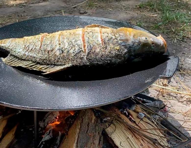 Støbejernspande med ben